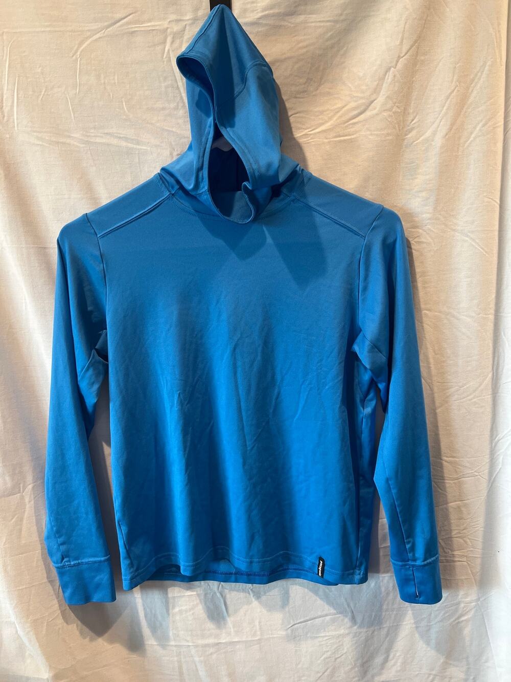 Patagonia Capilene Cool Daily Hoody. Boys medium/10 blue. Silk weight